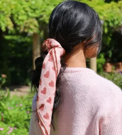 Børn By Stær Tørklæder>By Srær Tørklæde - Iduna - Rosa/Rød Hjerter