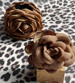 By Stær Hårspænder|Hårpynt>Hårklemme - Daisy - 8 cm - Lille - Mørkebrun