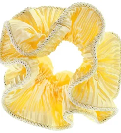 By Stær Scrunchies|Scrunchie - Lilje - Satin Pastel Gul