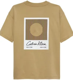 Børn Calvin Klein T-Shirts|T-shirt - Polaroid - Sandy Beige