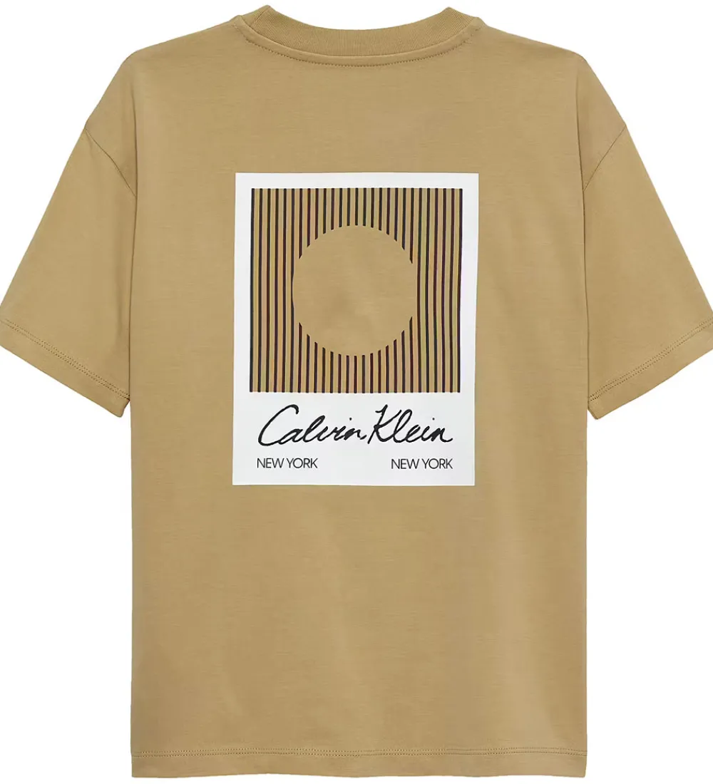 Børn Calvin Klein T-Shirts|T-shirt - Polaroid - Sandy Beige