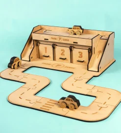 Crateit Trælegetøj|Kreasæt - Town - Træ - Parkeringsområde - 36 Del