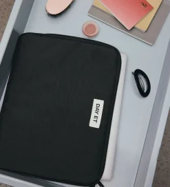 DAY ET Sleeves>Sleeve - Gweneth RE-S Folder13 - Sort