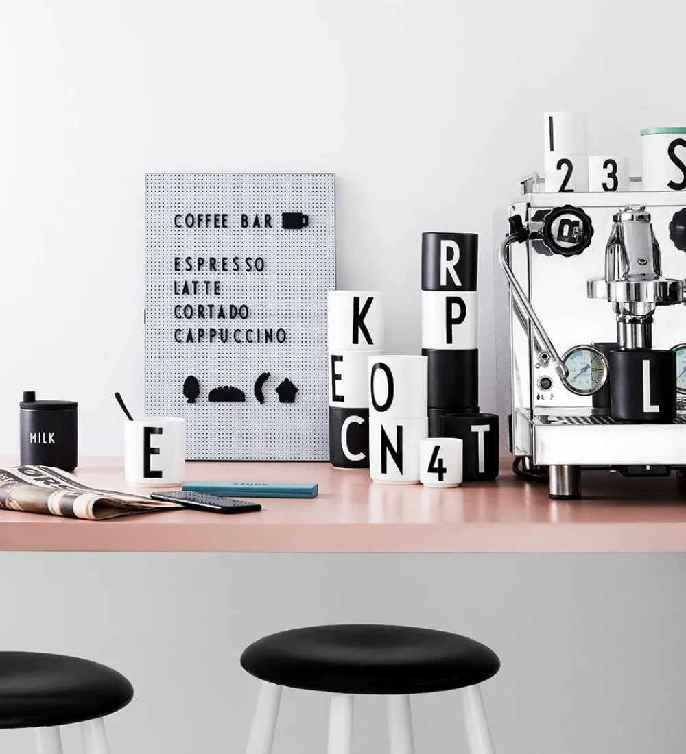 Design Letters Bogstaver>Ikoner - Fest - Sort