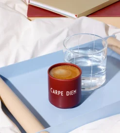 Design Letters Spisetid|Kop Og Tudekop>Kop - Mini - Carpe Diem - Syrrah Burgundy