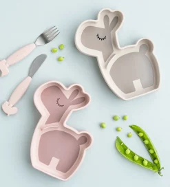 Done by Deer Tallerkener><noscript><img width=