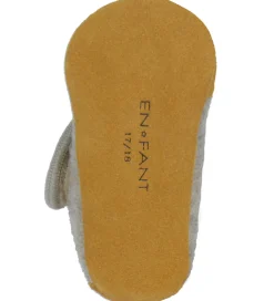 En Fant Hjemmesko><noscript><img width=