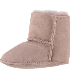 En Fant Skindfutter|Lammeskindsfutter m. For - Rosa