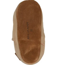 En Fant Skindfutter><noscript><img width=