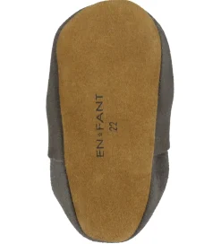 En Fant Skindfutter><noscript><img width=