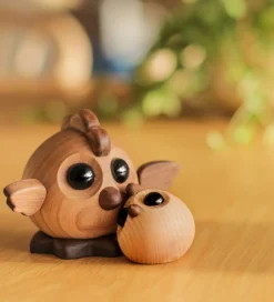 FableWood Pyntefigurer>Pick-Me-Up Kylling - Viola - 4 cm - Natur