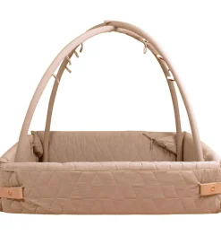 Filibabba Aktivitetsstativer|Aktivitettæppe - 80/120 cm - Soft Quilt - Doeskin
