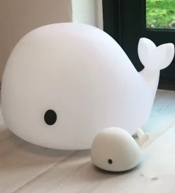 Filibabba Fritstående Lamper>Gulvlampe - Big LED Whale - 50 cm - Hvid