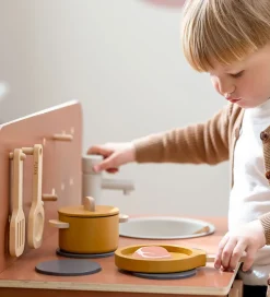 Flexa Legekøkken Og Legemøbel|Play Køkkensæt - Gryde og Pande - Mustard/Naturalwood