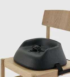 Hannie Højstole|Møbler><noscript><img width=