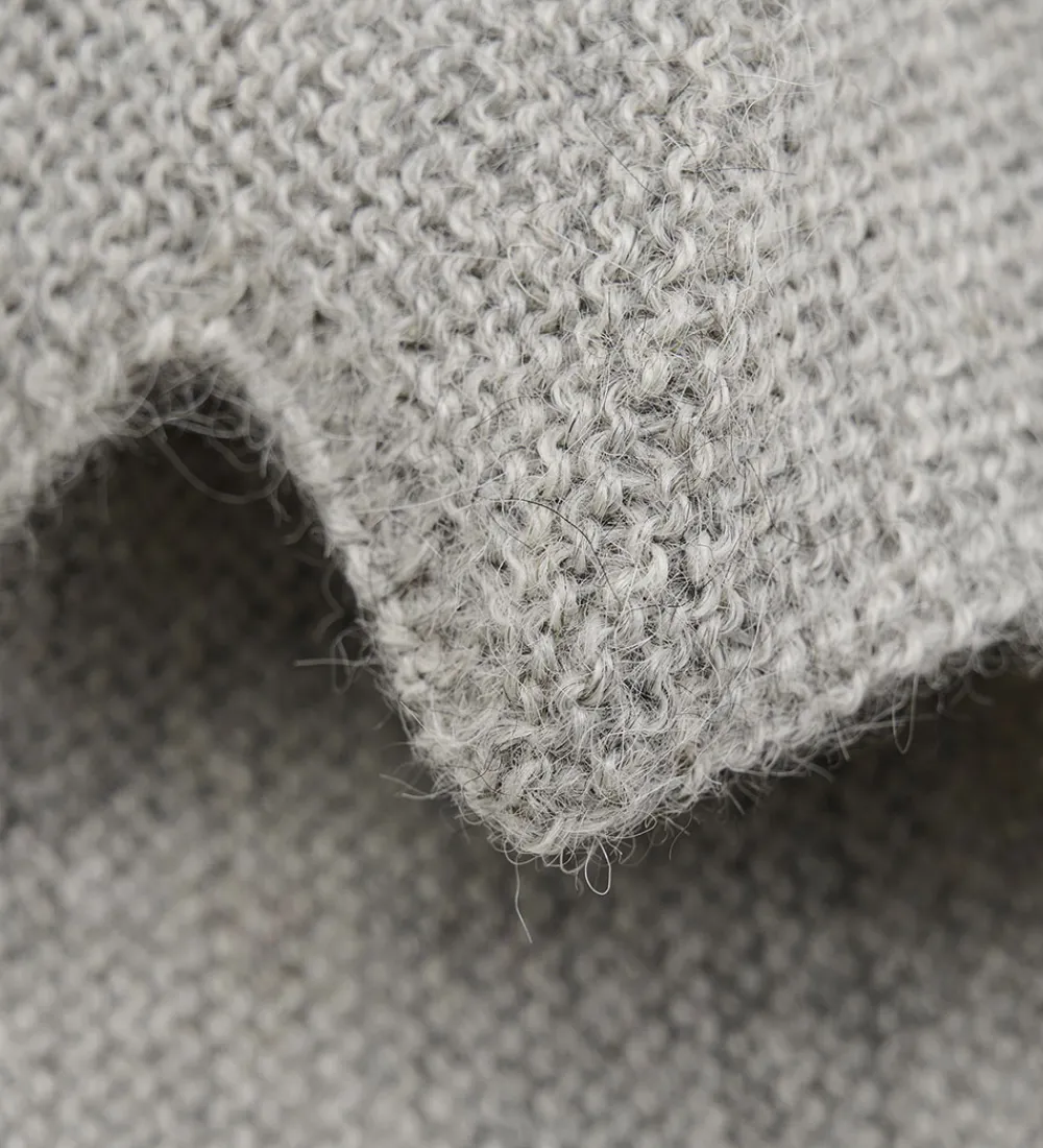 Børn Huttelihut Babyhjelme|Babyhjelm m. Kvast - Alpakauld - Strik - Gråmeleret