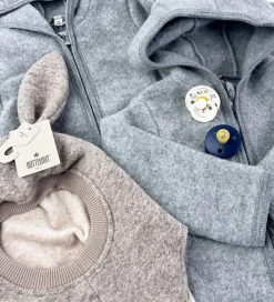 Børn Huttelihut Køredragter|Køredragt - Uldfleece - Medium Grey Melange m. Ører