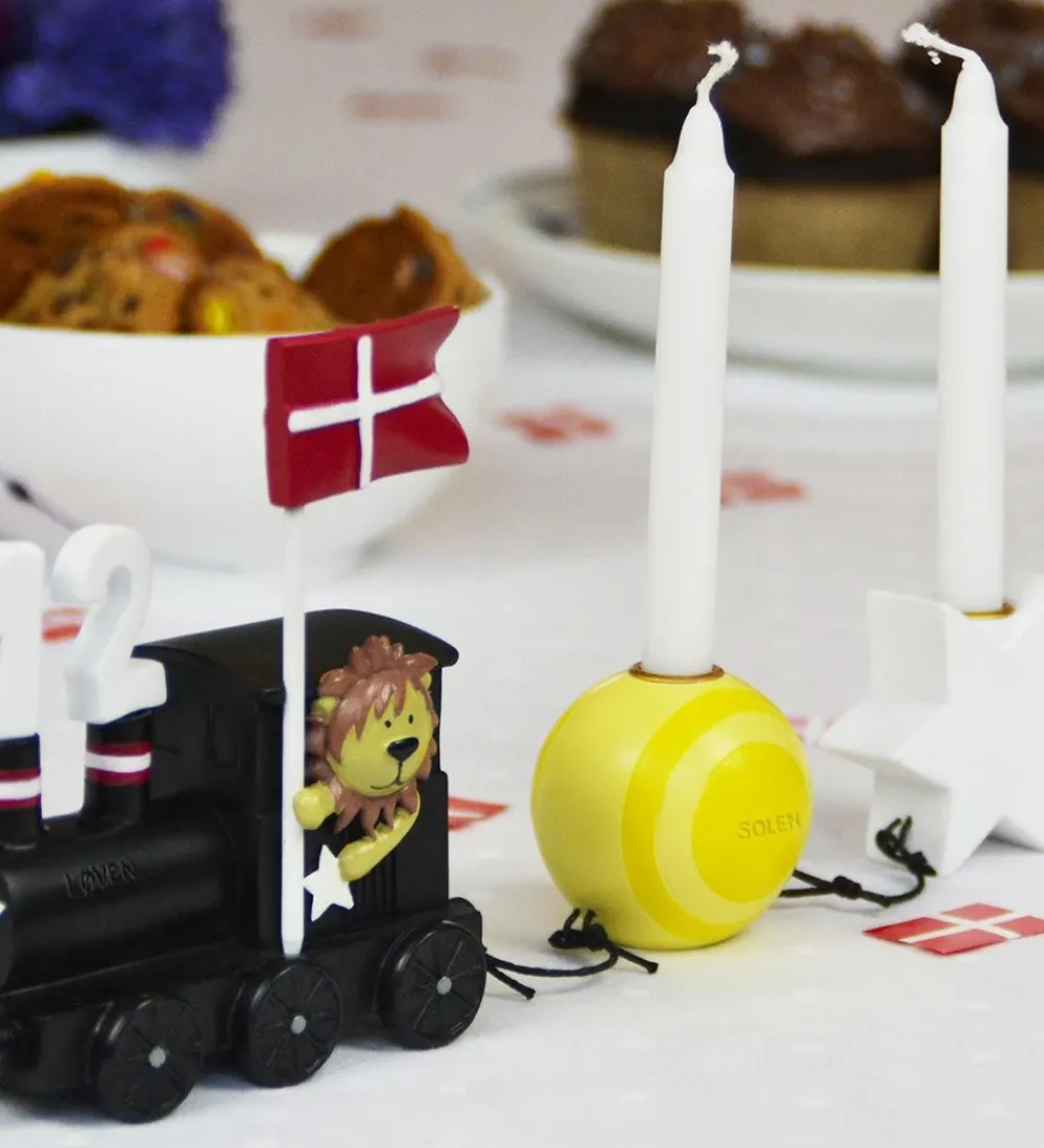 Kids by Friis Fødselsdagstoge>Fødselsdagstog - Stjernetegn/Planet - Løven