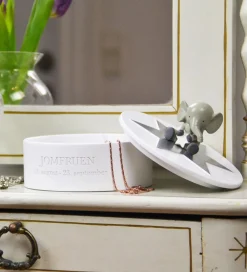 Kids by Friis Smykkeskrin></noscript>Smykkeskrin - Jomfruen