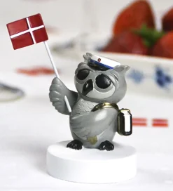 Kids by Friis Pyntefigurer>Ugle m. Bog Og Flag - Blå