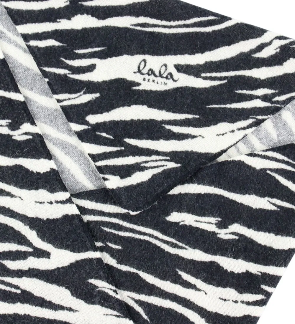 Børn Lala Berlin Tørklæder>Tørklæde - 162x85 - Triangel M - Black Tiger