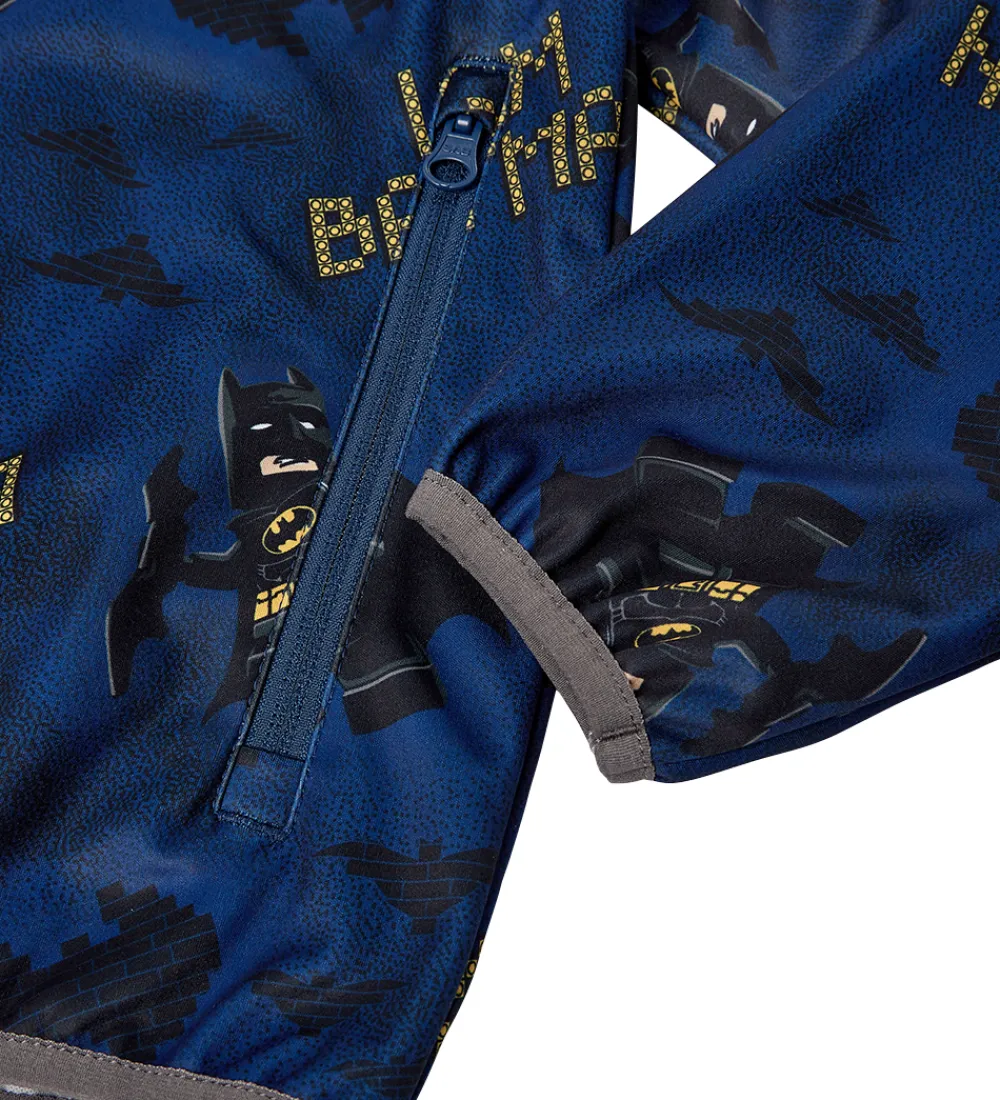 Børn LEGO® Wear Softshell>LEGO® Batman Softshelljakke - LWScout 201 - Mørkeblå m. Print