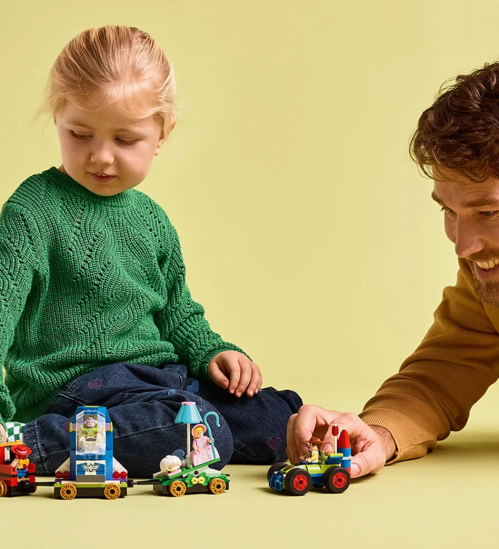 LEGO® Lego®|Konstruktionslegetøj>Disney - Toy Story-fejring: Tog og fje... 43264 - 206 Dele