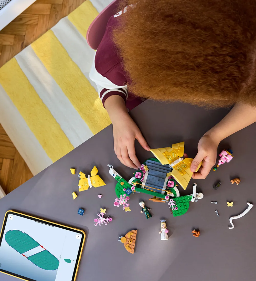 LEGO® Lego®|Konstruktionslegetøj>Wicked - Glindas Bryllupsdag 75688 - 476 Dele