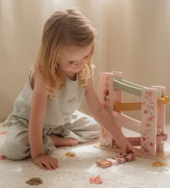 Little Dutch Kuglebaner><noscript><img width=