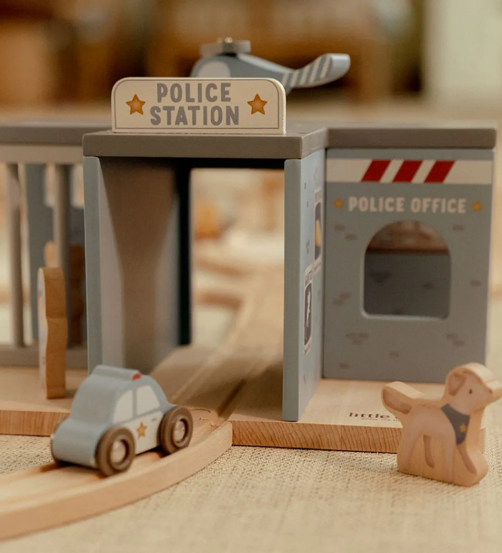 Little Dutch Trælegetøj|Figurer>Politistation - Træ - Blå