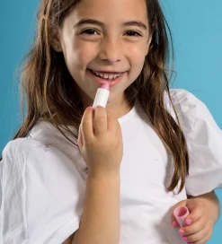 Miss Nella Neglelak><noscript><img width=