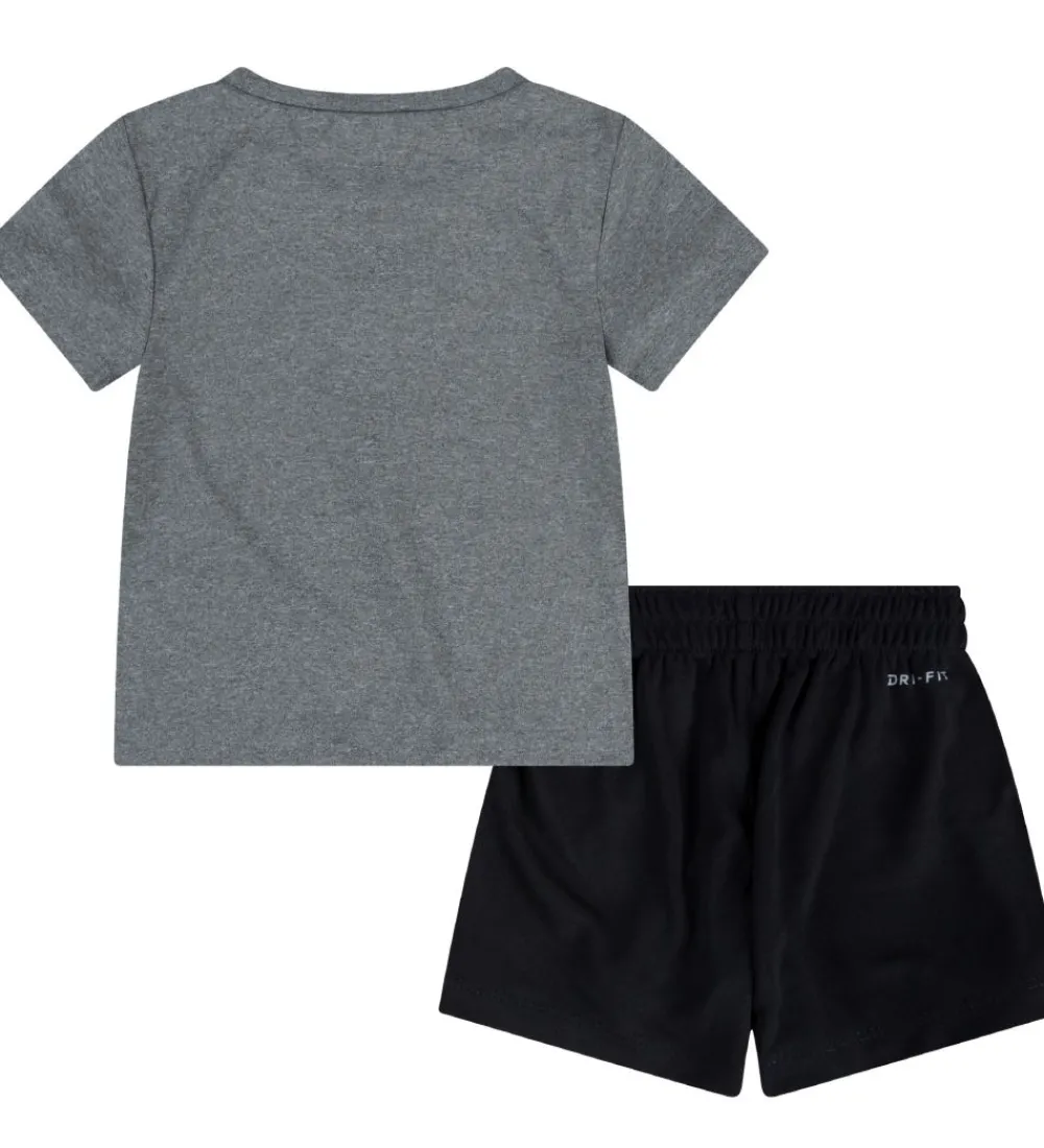 Nike Gymnastiktøj>Shortssæt - T-shirt/Shorts - My First Basket - Sort/Grå