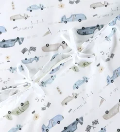 Nørgaard Madsens Sovetid|Sengetøj|Sengetøj - Voksen - Hvid m. Gamle Biler