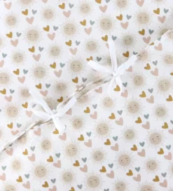 Nørgaard Madsens Sovetid|Sengetøj|Sengetøj - Junior - Hvid m. Glad Sol/Hjerter