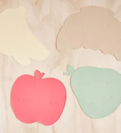 OYOY Dækkeservietter|Dækkeserviet - Silikone - Placemat - Apple