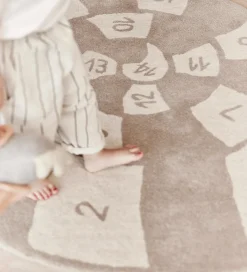 OYOY Gulvtæpper|Hinketæppe - Nautilus - 112x100 cm - Clay/Off White