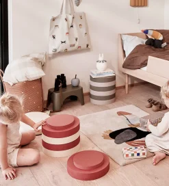 OYOY Skamler|Skammel - Rabbit - 36x23x18 cm - Olive