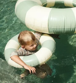 Petites Pommes Vandleg|Baderinge><noscript><img width=