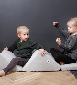 Pine Cone Madrasser></noscript>Foldemadras - Happy Play - 45 x 140 cm - Triangle