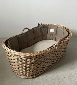 Pine Cone Sengerande><noscript><img width=