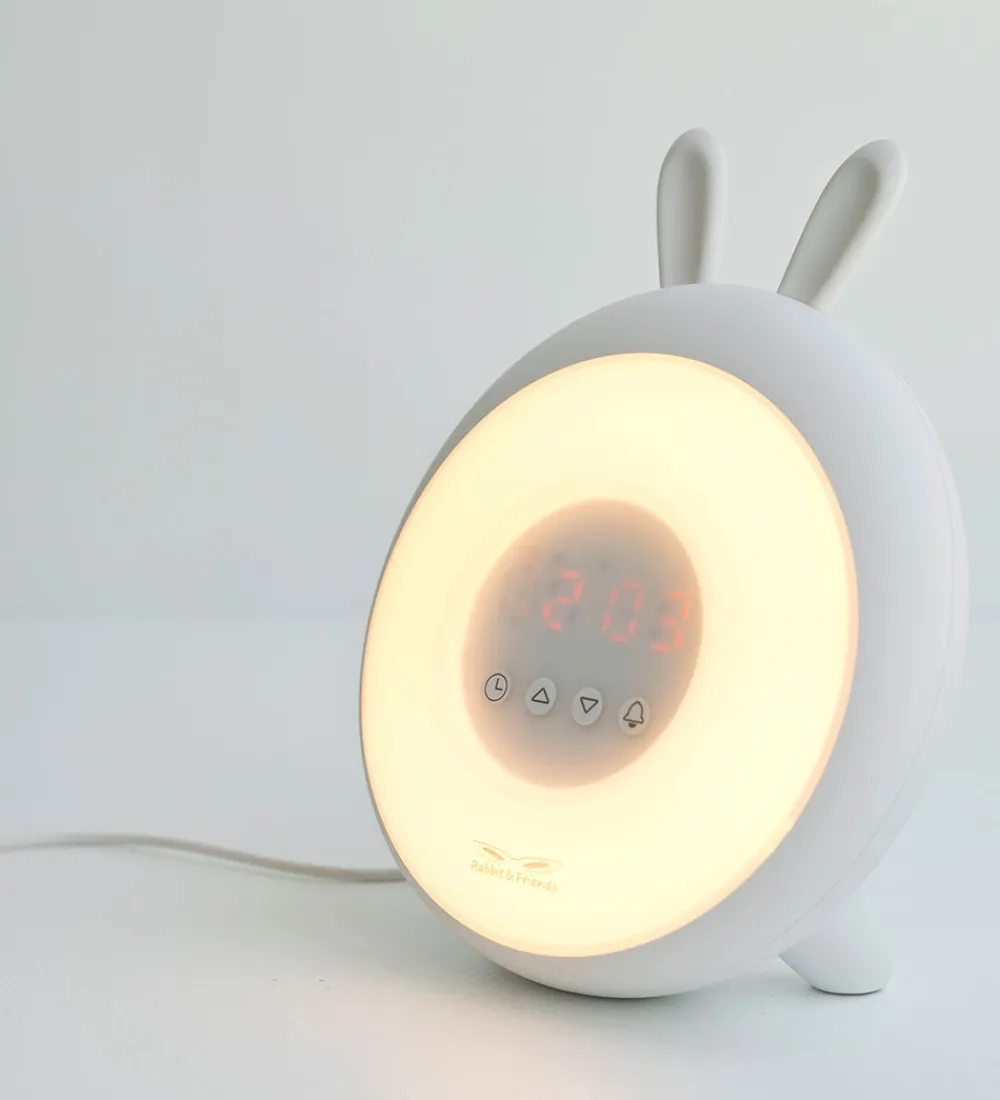 Rabbit & Friends Natlamper|Lamper>Vækkeur m. Lys - Wake Up - 20x15x6 cm - Hvid