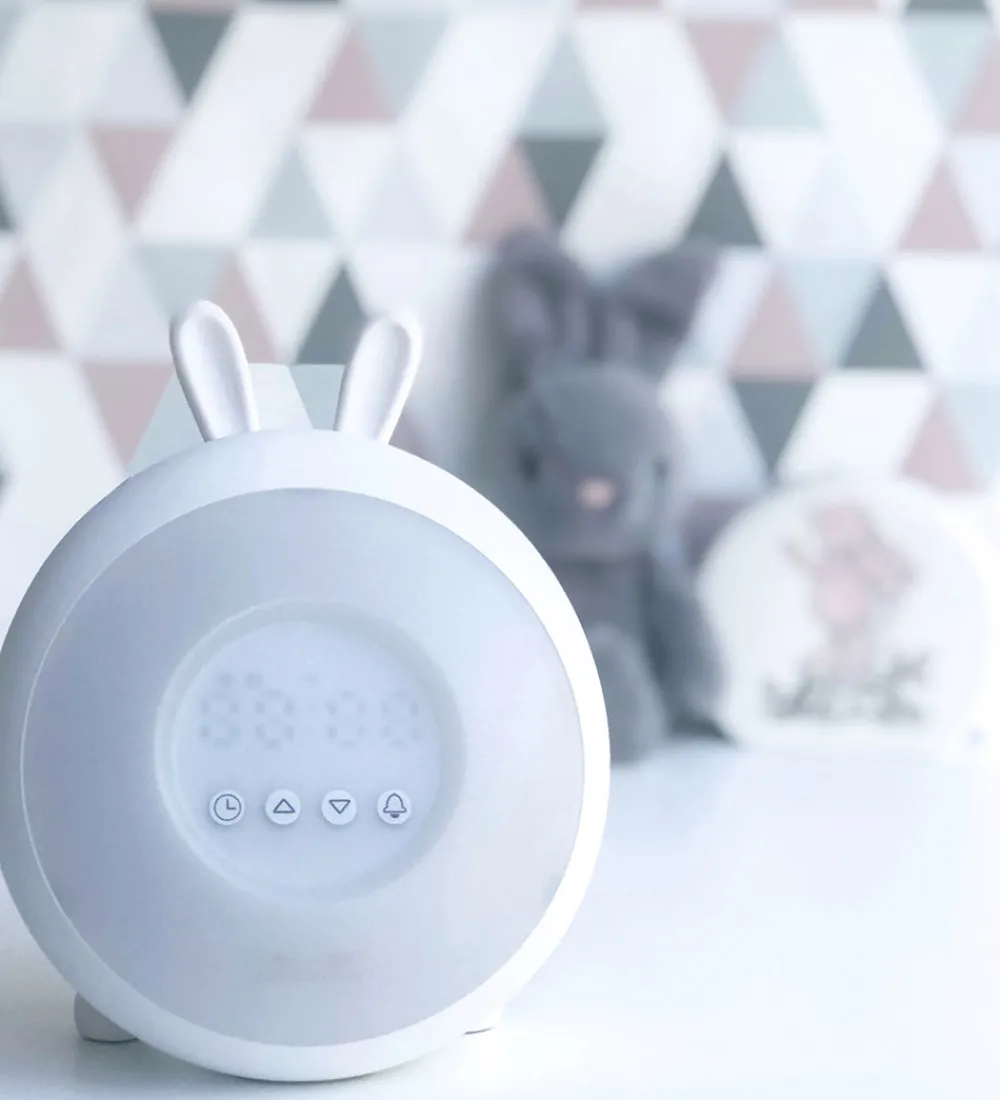 Rabbit & Friends Natlamper|Lamper>Vækkeur m. Lys - Wake Up - 20x15x6 cm - Hvid