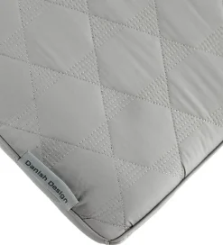 Smallstuff Puslepuder Og -Underlag|Puslepude - Quilted - Lysegrå