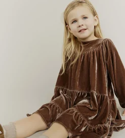 Børn Sofie Schnoor Kjoler></noscript>Kjole - Velour - SelineSB - Brun