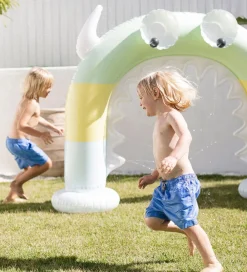 SunnyLife Badedyr>Oppustelig Sprinkler - 170x165 cm - Monty The Monster