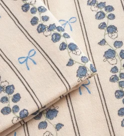 Thats Mine Stofbleer|Sovetid>That's Mine Babysvøb - 120x120 cm - Jana Svøb - Bell Flower