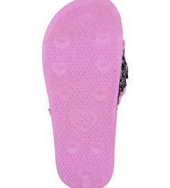 Ty Sandaler><noscript><img width=